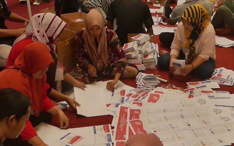 KPU Temanggung Mulai Sortir dan Lipat Surat Suara Pemilu 2024