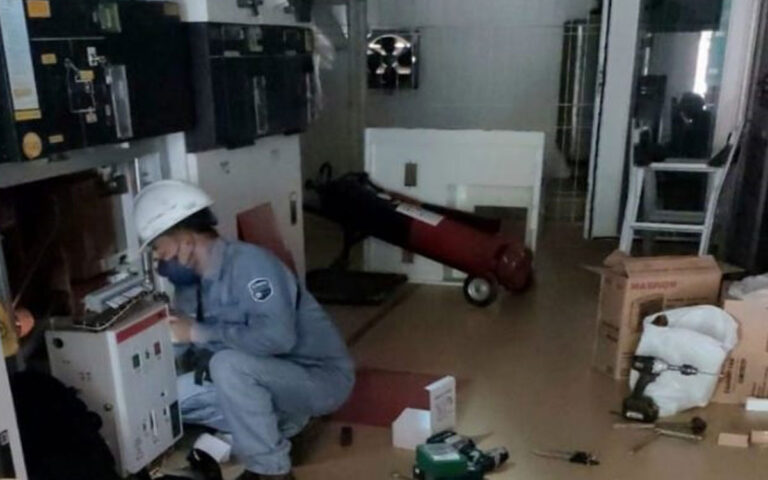 Sepanjang 2023, PLN UP2D Jateng & DIY Pasang 835 Unit EWS