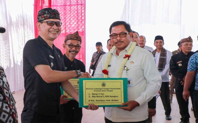 Pemprov Kembali Salurkan 10 Ton Cadangan Pangan Untuk 1.000 KK