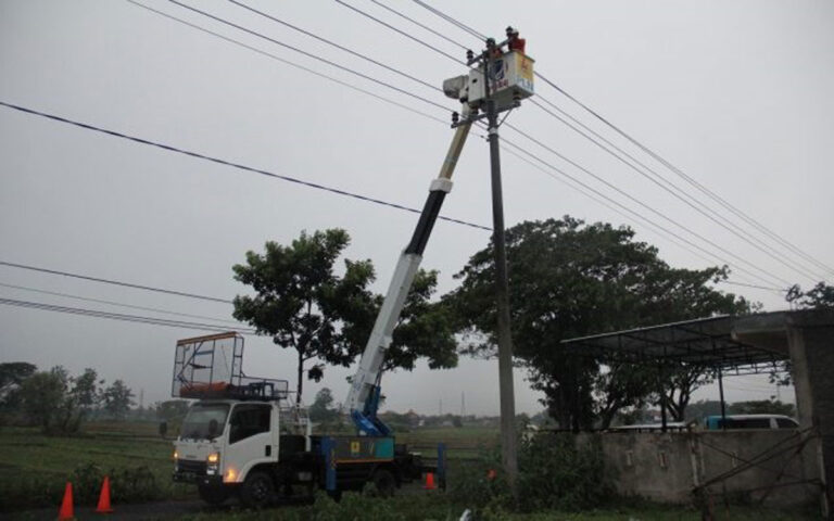 Paska Cuaca Ekstrem, PLN Berhasil Pulihkan Listrik 100%