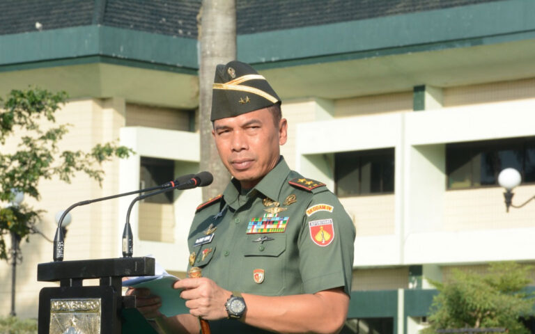 Pangdam IV/Diponegoro Tekankan Disiplin PNS dan Prajurit