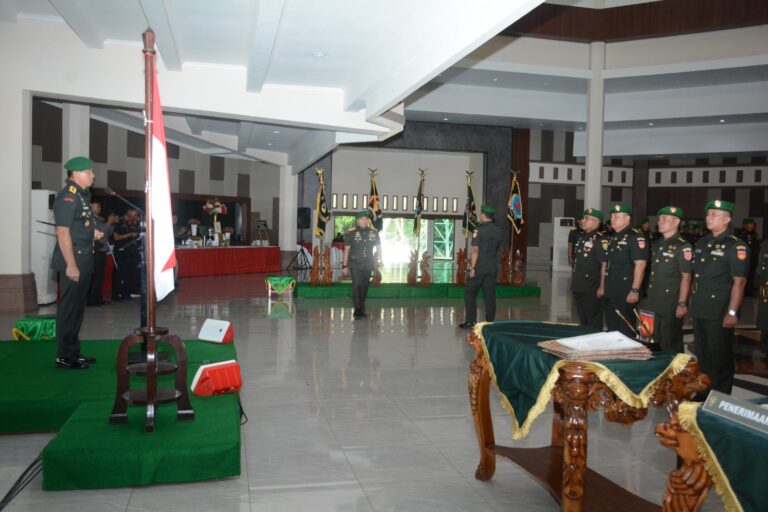 Pangdam IV/Diponegoro Pimpin Sertijab Pejabat Utama Kodam IV/Diponegoro