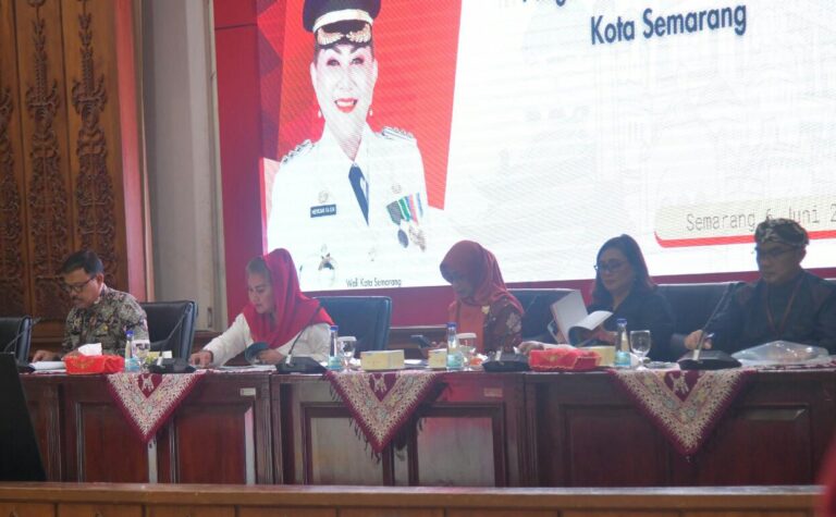 Kota Semarang Alami Deflasi, Mbak Ita Minta Semua Pihak Tetap Waspada