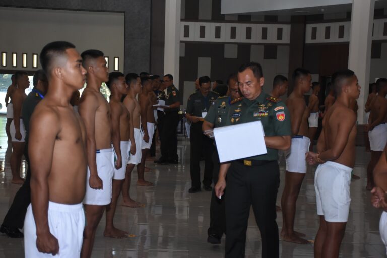 Pangdam IV/Diponegoro Pimpin Langsung Sidang Pantukhir Tingkat Daerah Calon Bintara