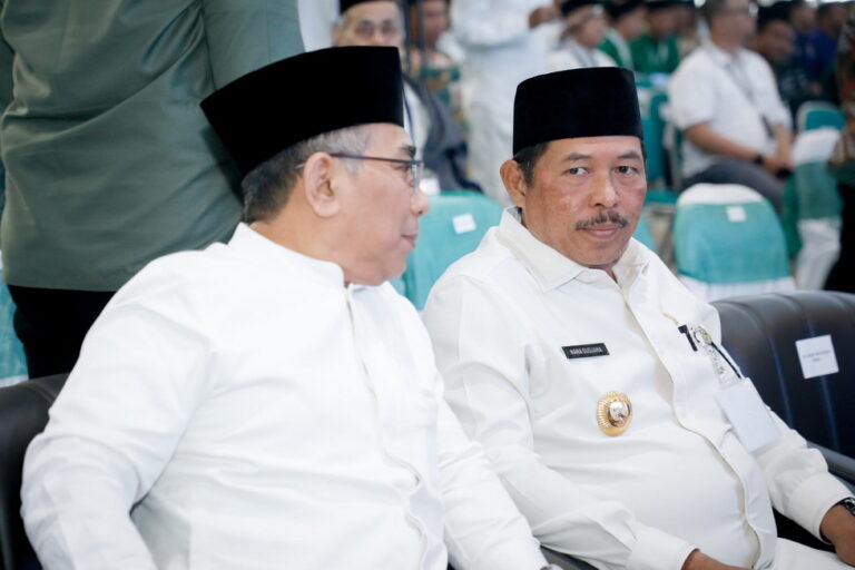 Hadiri Pelantikan Pengurus PWNU Jateng, Nana Sudjana Ajak Tingkatkan Sinergi