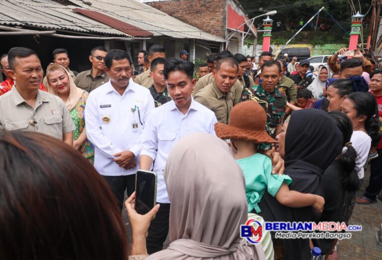 Warga Semarang Antusias Bertemu Wapres dan Pj Gubernur Jateng
