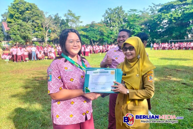 SMAN 4 Semarang Peringati Hari Bela Negara ke-76