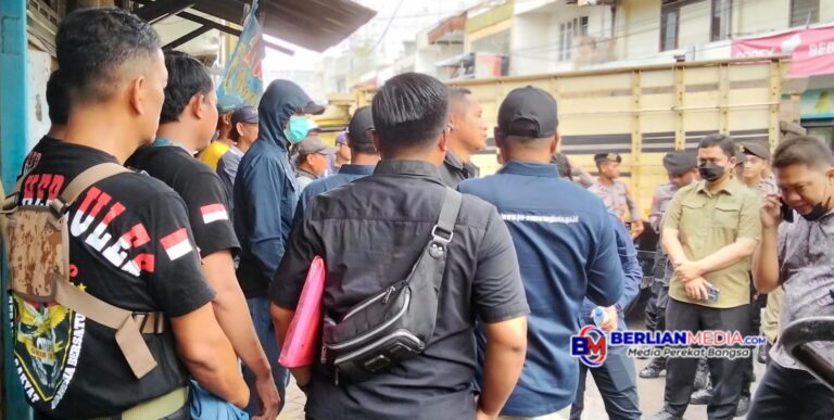 Kuasa Hukum Penghuni Kios Wot Gandul Nyatakan Eksekusi Cacat Hukum