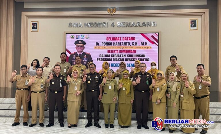 Kajati Jateng, Ponco Hartanto, Kunjungi SMAN 4 Semarang Pantau Program MBG