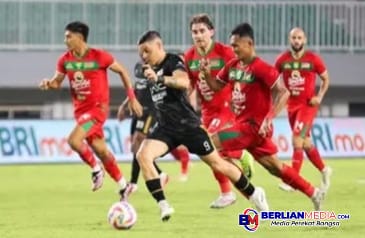 Naik ke Peringkat 2 !  Dewa United Bungkam Persebaya 2-0