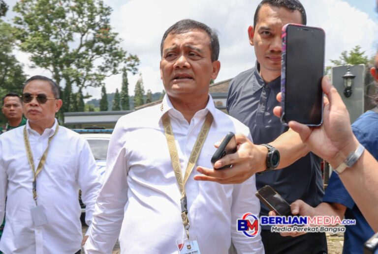 Usai Jalankan Retreat di Akmil Magelang Gubernur Ahmad Luthfi Langsung Dinas