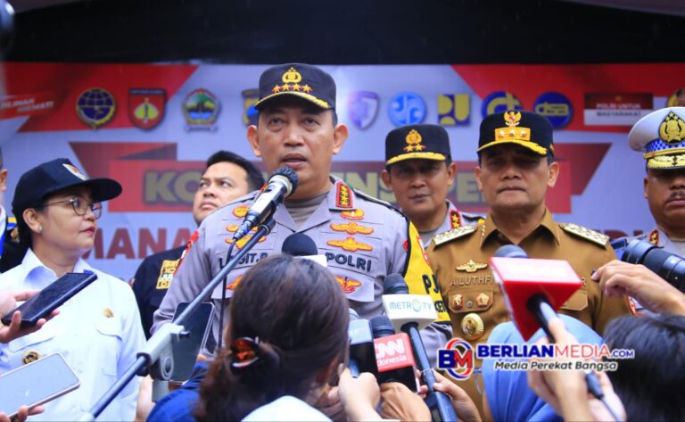 Tinjau Kalikangkung, Kapolri Tegaskan Rekayasa Lalin Efektif Bikin Arus Mudik Lancar