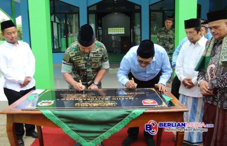 Dandim 0736/Batang Resmikan Masjid Baiturrahman Desa Tragung