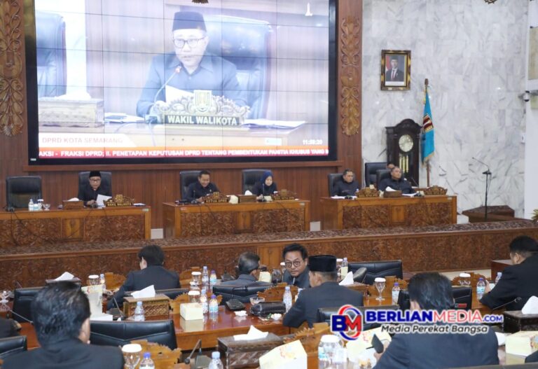 Pemkot Semarang Usulkan Penyesuaian Perda Pajak, dalam Rapat Paripurna DPRD