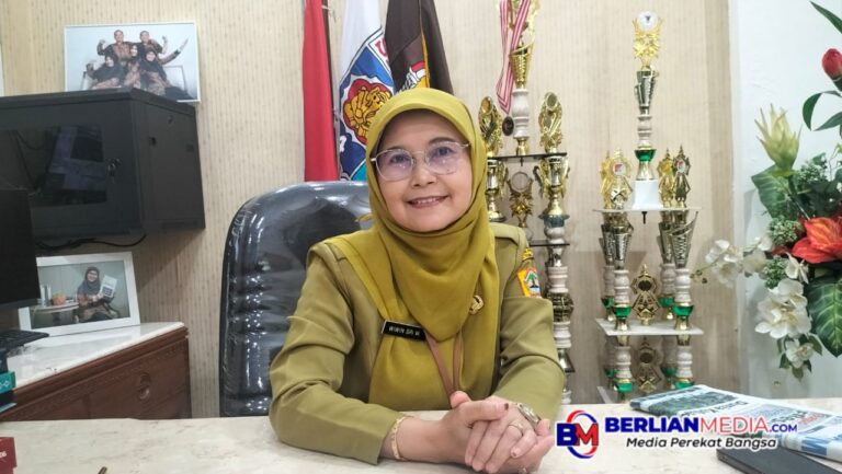 Hari Pertama Daftar Ulang, SMAN 4 Semarang Dipadati Ratusan Calon Murid Baru