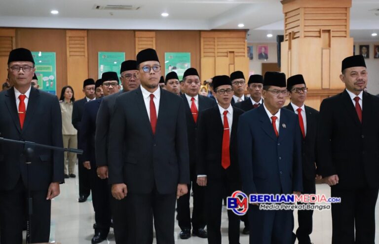 Kakanwil BPN Provinsi Jawa Tengah lantik 19 Pejabat Struktural dan Fungsional