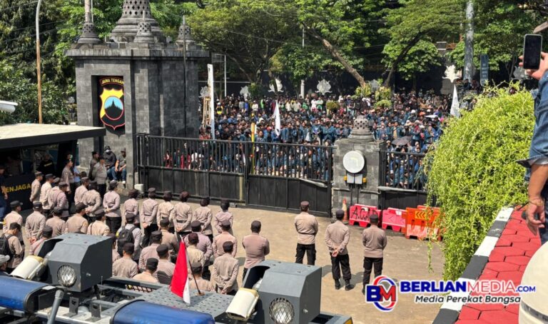 Aksi Tertib Mahasiswa Undip Dapat Apresiasi Polda Jateng