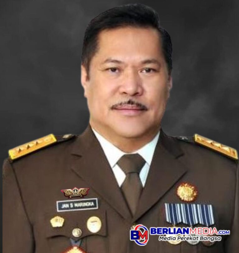 Jan Maringka: Eksekusi Silfester, Kado Terindah HUT Kejaksaan RI