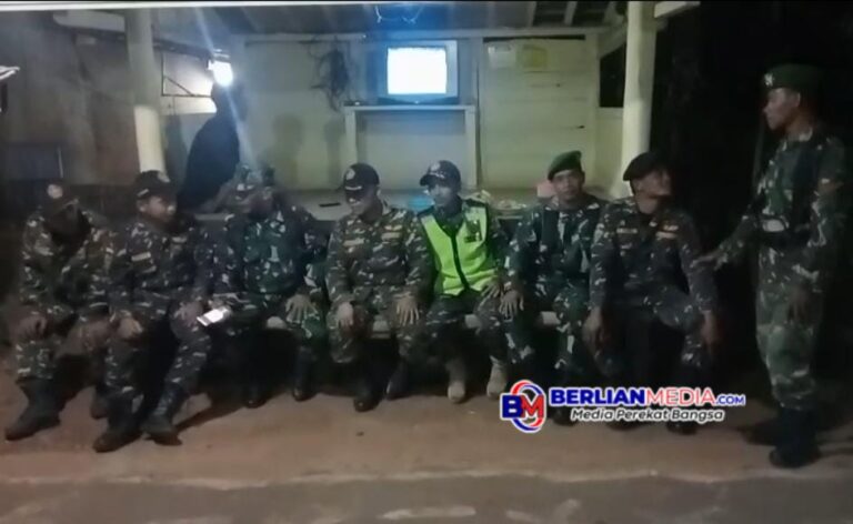 Melalui Siskamling Babinsa Koramil Subah Dan Warga Jaga Keamanan Wilayah