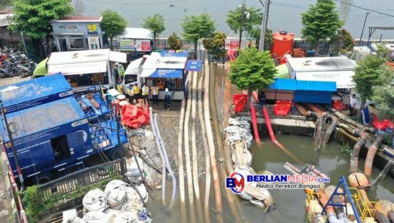 Diharap Segera Surutkan Banjir, Pemprov Jateng Tambah Pompa Jadi 8 untuk Sedot Genangan per Detik 1.900 Liter