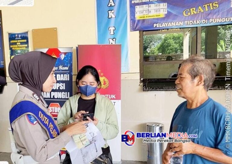 Duta Pelayanan Samsat Dua Semarang Siap Melayani Masyarakat Pembayar Pajak