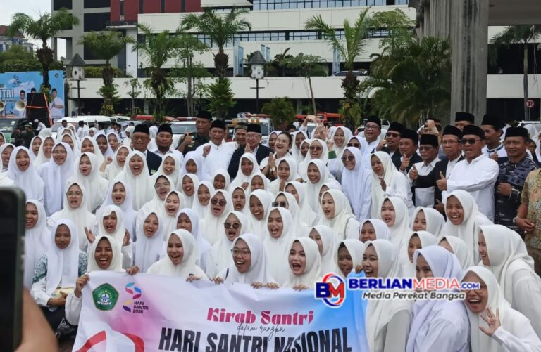 Peringatan HSN 2025, Agustina Dorong Perda Ponpes Segera Rampung