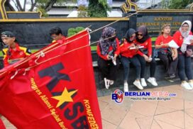 Tuntut Kenaikan Upah Tinggi, KASBI Datangi Kantor Gubernur Jawa Tengah Unjuk Rasa Buruh depan Kantor Gubernur