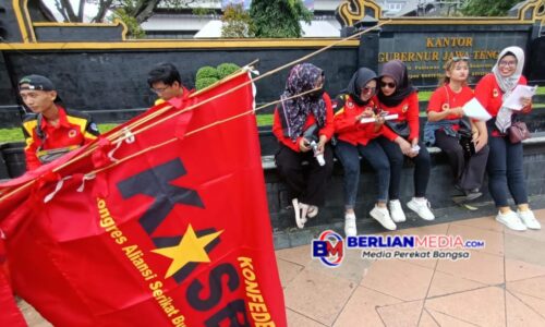 Tuntut Kenaikan Upah Tinggi, KASBI Datangi Kantor Gubernur Jawa Tengah