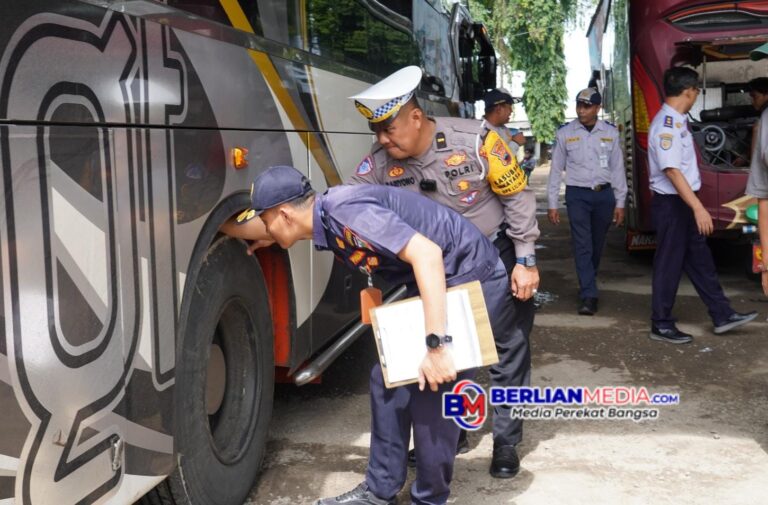 Ops Lilin Candi 2025, Satlantas Polres Jepara Lakukan Ramp Check Armada Bus