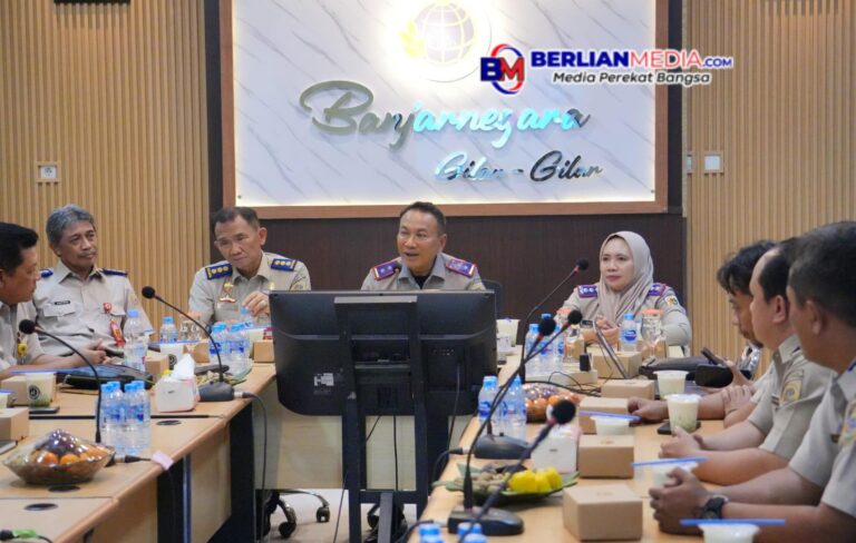 Lakukan Monev Penyelesaian Tunggakan Layanan Pendapatan Diterima di Muka.