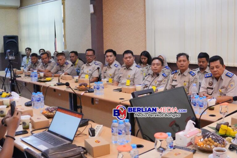 Rapat Bedah DIPA Tahun Anggaran 2026 Diikuti Seluruh Jajaran Bidang dan Satuan Kerja