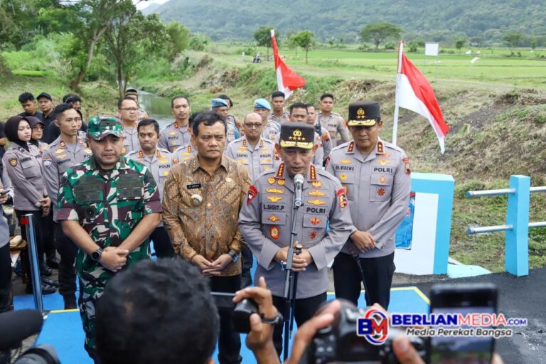 Kapolri Resmikan 19 Jembatan Merah Putih Presisi di Jawa Tengah