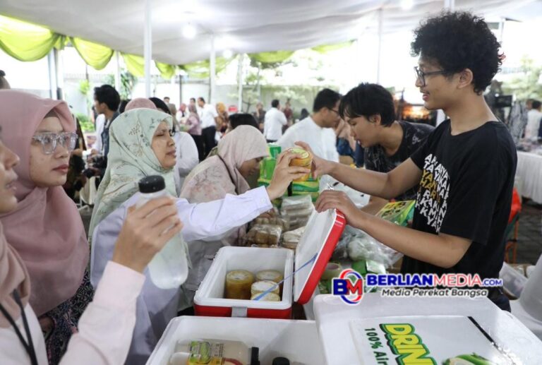 Kementerian ATR/BPN Berikan Santunan untuk Pegawai dalam Momen Bazar Ramadan 1447 H