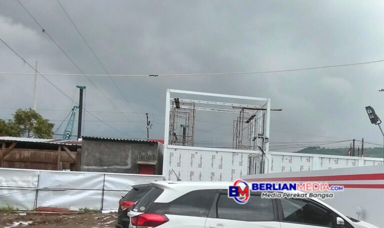 Cuaca Kota Semarang Hari Senin Ini Sore Berpotensi Hujan Saat Waktu Berbuka Puasa
