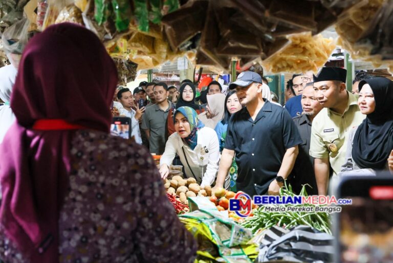 Jelang Lebaran, Gubernur Luthfi Sidak Pasar Bunder Sragen : Harga Bahan Pokok Stabil, Stok Aman