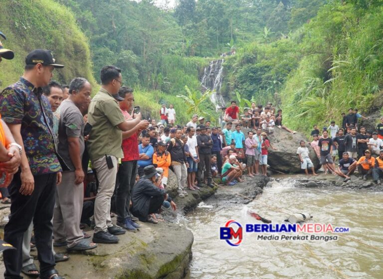 Dua Remaja Tenggelam di Batealit, Bupati Pimpin Langsung Evakuasi Korban