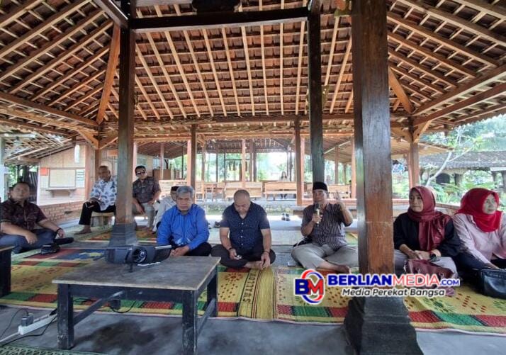 Belajar dari Samberembe : Komisi B Dorong Replikasi Mina Padi untuk Kemandirian Pangan dan Kesejahteraan Desa