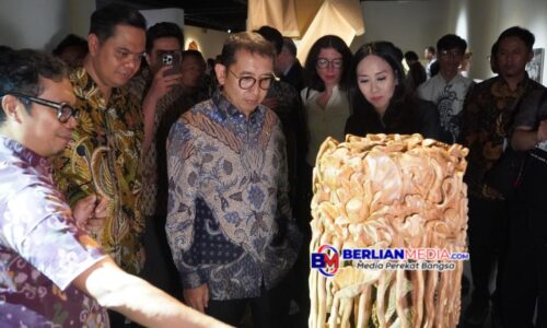 Buka Pameran “TATAH”, Menteri Kebudayaan Ajak Generasi Muda Lestarikan Ukir Jepara