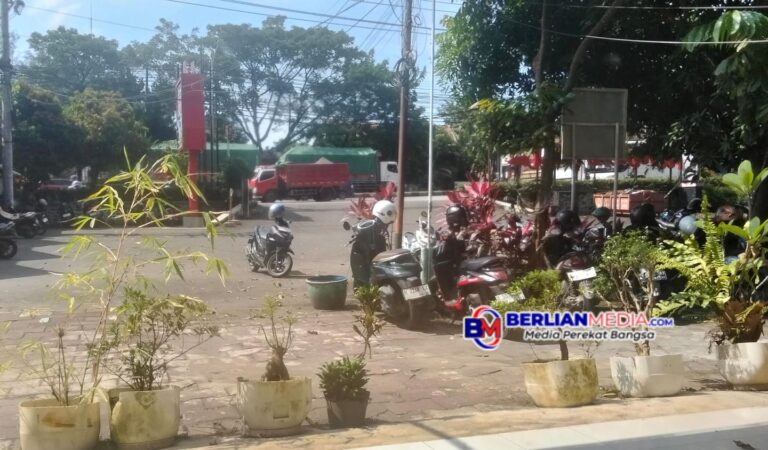 Cuaca Kota Semarang Hari Jum’at Ini Relatif Cukup Panas, Sore Diperkirakan Hujan