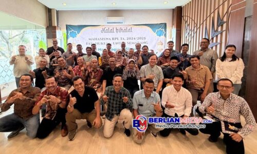 Rajut Silaturahmi, Mahasiswa RPL Fakultas Hukum Untag Semarang Gelar Halal Bihalal