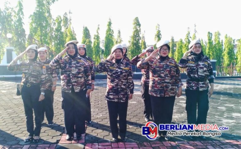 Wanita FKPPI Jateng Ikuti Ziarah HUT ke-62 PERIP, Teguhkan Semangat Kebangsaan