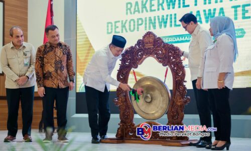 Menteri Koperasi Ferry Juliantono: Jawa Tengah Paling Cepat Miliki Koperasi Berbadan Hukum