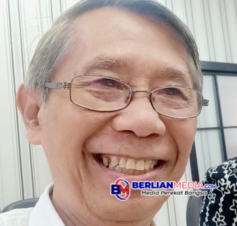 MEMAJAKI DIRI SENDIRI ? Sebuah Kekeliruan Memahami Usaha Simpan Pinjam Koperasi