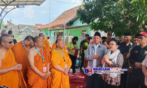 Masjid Al Falah Genuk Saksi Indahnya Toleransi: Wali Kota Agustina Sambut Biksu Thudong dengan Semangat Semarang Damai