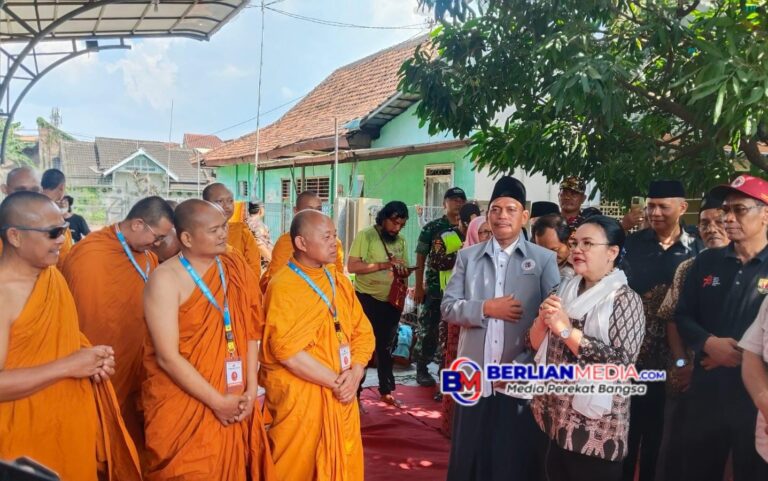 Masjid Al Falah Genuk Saksi Indahnya Toleransi: Wali Kota Agustina Sambut Biksu Thudong dengan Semangat Semarang Damai