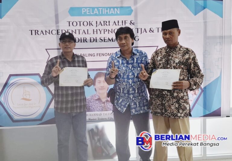 Menakar Fenomenalnya Terapi Totok Jari Alif Transendental Hypnosis