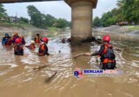 Seorang Laki-laki Tanpa Identitas Hanyut Sungai Banjir Kanal Semarang 