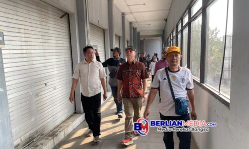 Beberapa PKL di Kota Semarang Ditinjau Ketua Komisi B DPRD Kota, Tinjau Kondisi dan Keberlangsungan Usaha Pedagang
