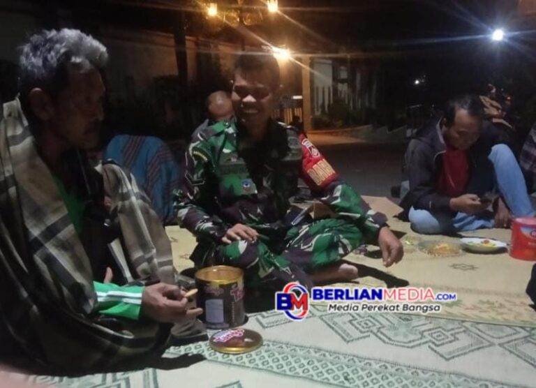 Pererat Silaturahmi dan Jaga Kondusifitas Wilayah, Babinsa Koramil Nogosari Laksanakan Patroli
