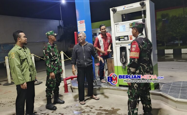 Patroli Malam Babinsa Koramil 07 Tirtomoyo Kodim 0728/Wonogiri, SPBU dan Koperasi Desa Jadi Sasaran